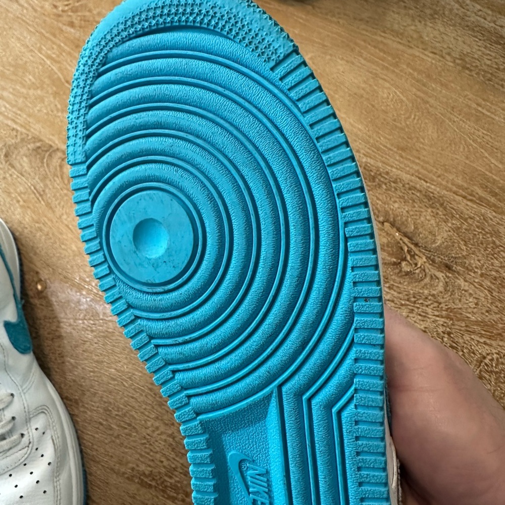 Nike Air Force 1 Bugs Bunny - Picture 5 of 8